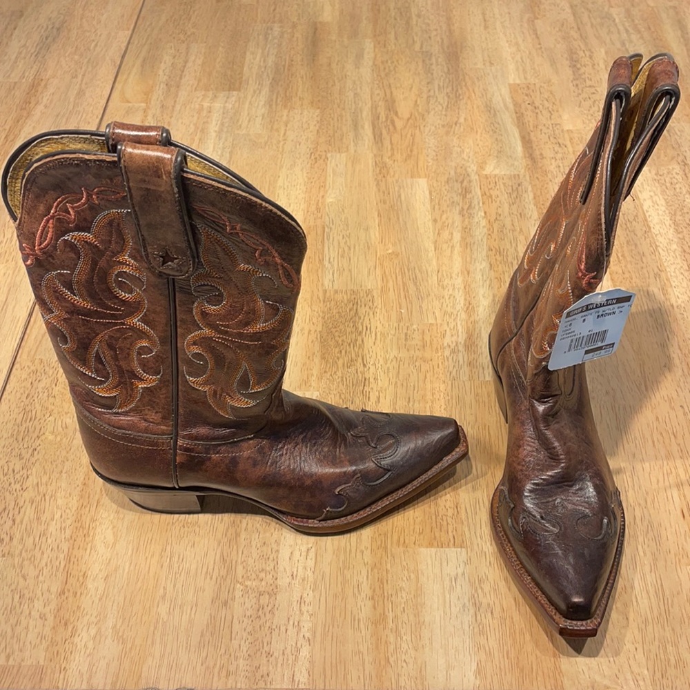Tony Lama Clay Santa Fe boots. NEW